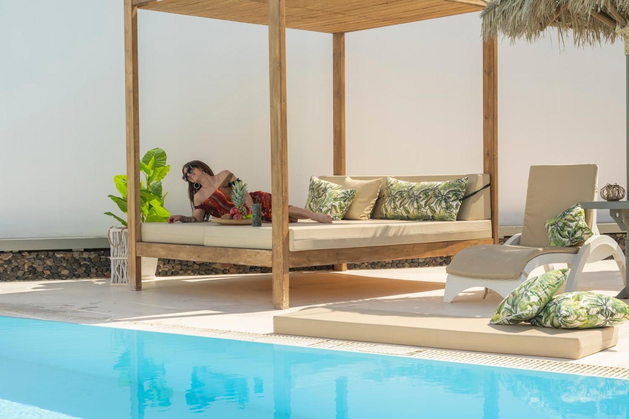 Loukas & Emma Eco Houses Perissa  Bagian luar foto